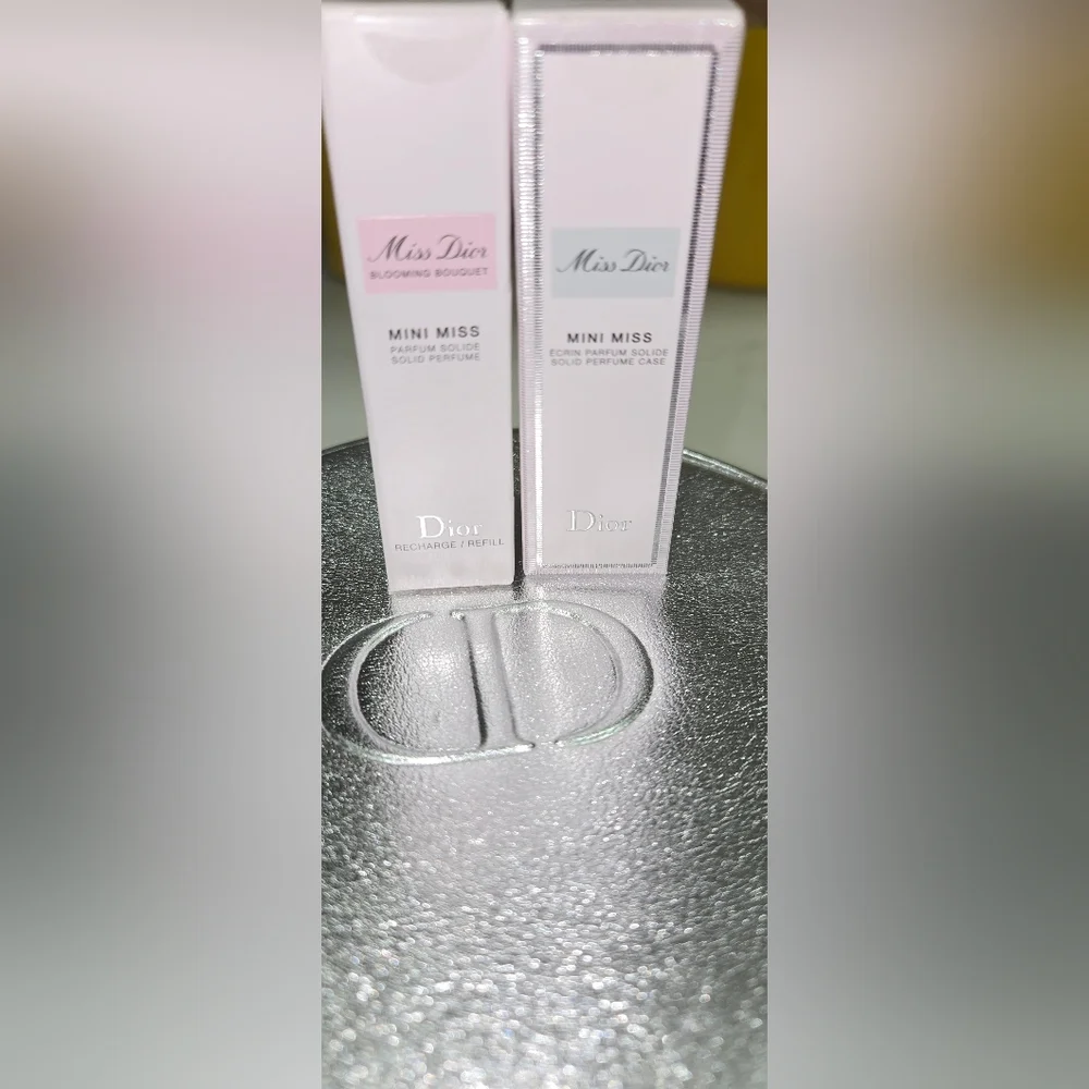 Dior Gift Set - Picture 2 of 5